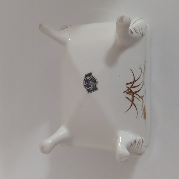 Rare Vintage Wheat Royal Sealy 4 footed Cigarette/ Trinket box. - Picture 9 of 12